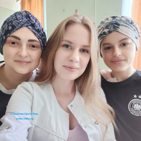 Наші онкохворі дівчатка - подружки, Аліна і Богдана, потребують допомоги